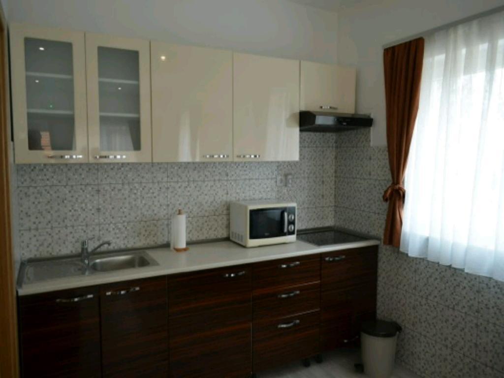 Guest House First Stop Rakovica Buitenkant foto